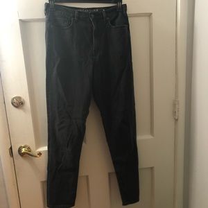 American Eagle High-Waisted Mom Jeans